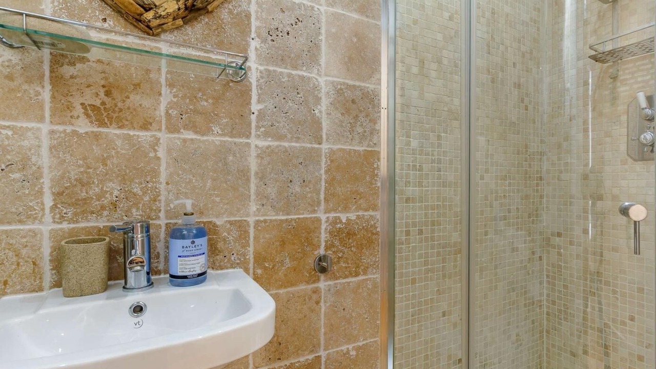 Photo of Bathroom in Little Petherick