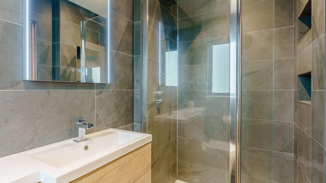 Photo of Bathroom in Godshill