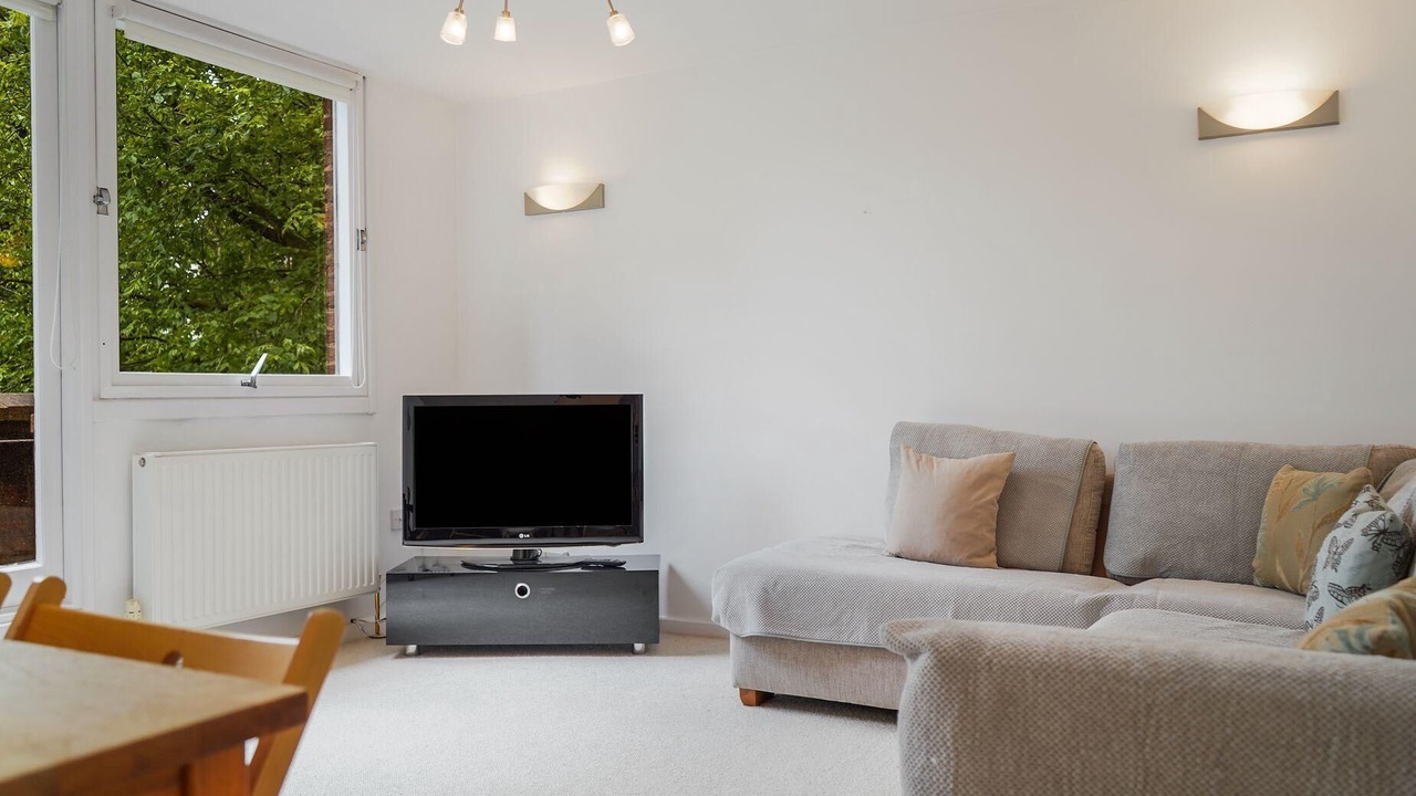 Photo of Livingroom in Golders Green