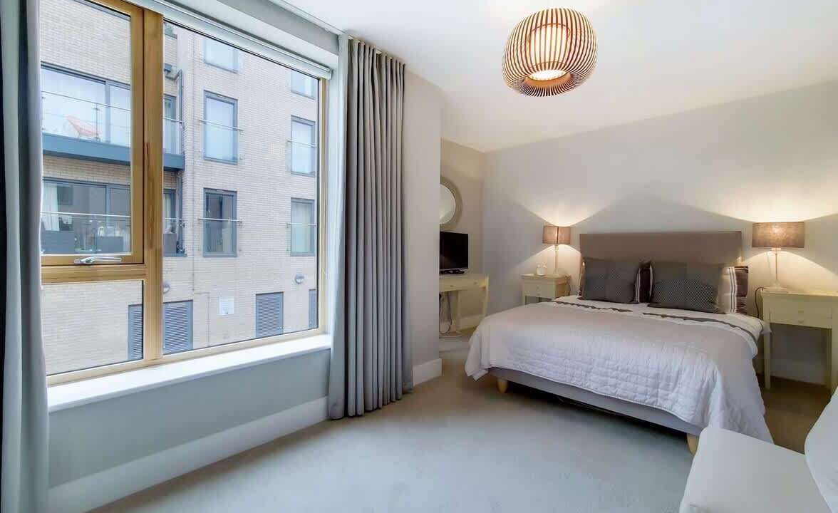 Photo of Bedroom in Ravenscourt Park