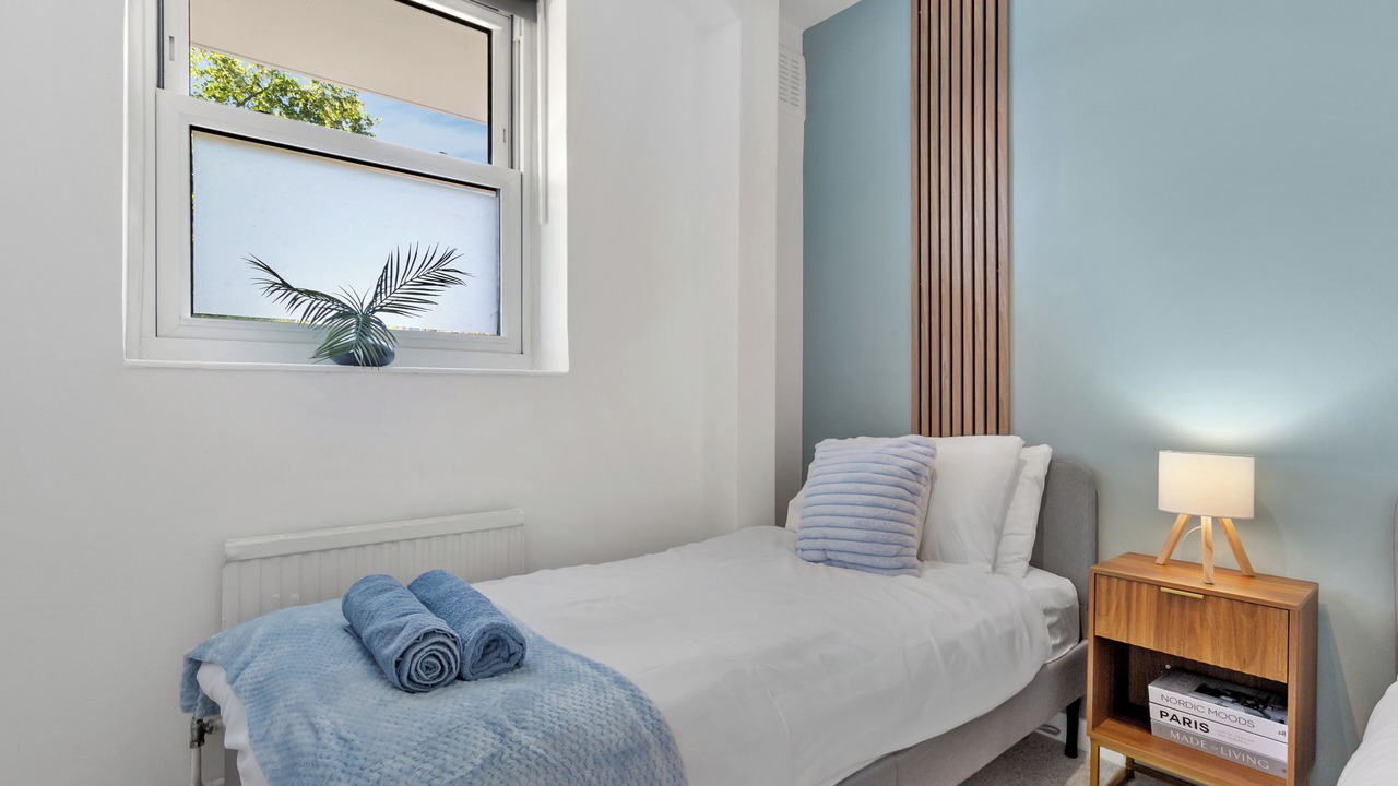 Photo of Bedroom in Cantelowes