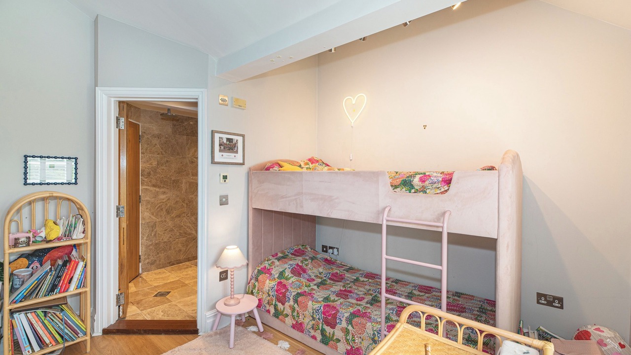Photo of Bedroom in Vauxhall