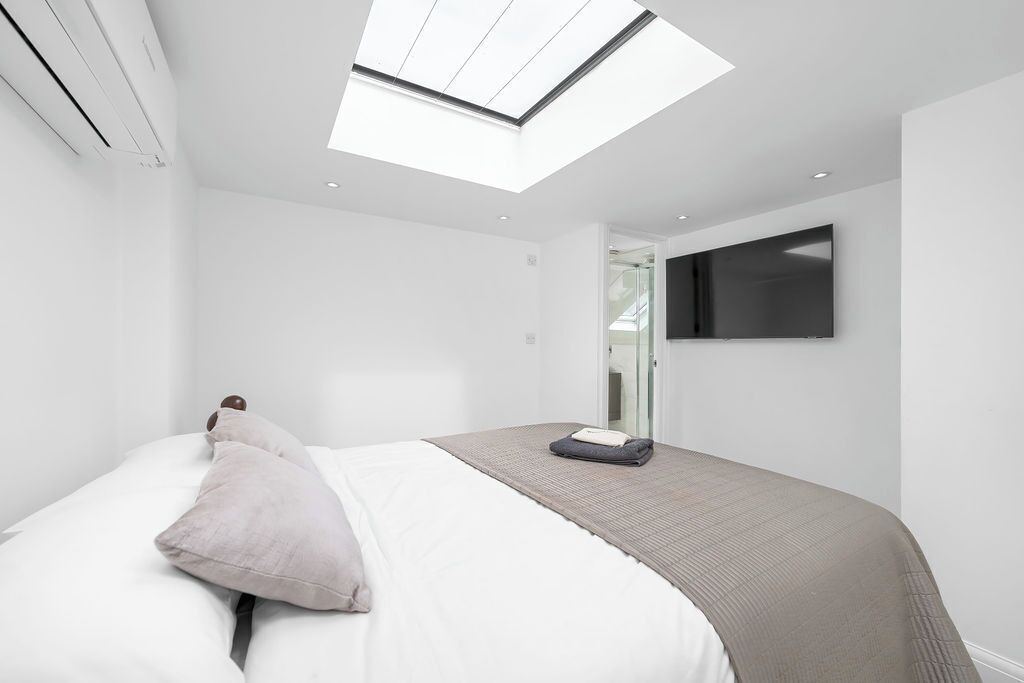 Photo of Bedroom in Plaistow South