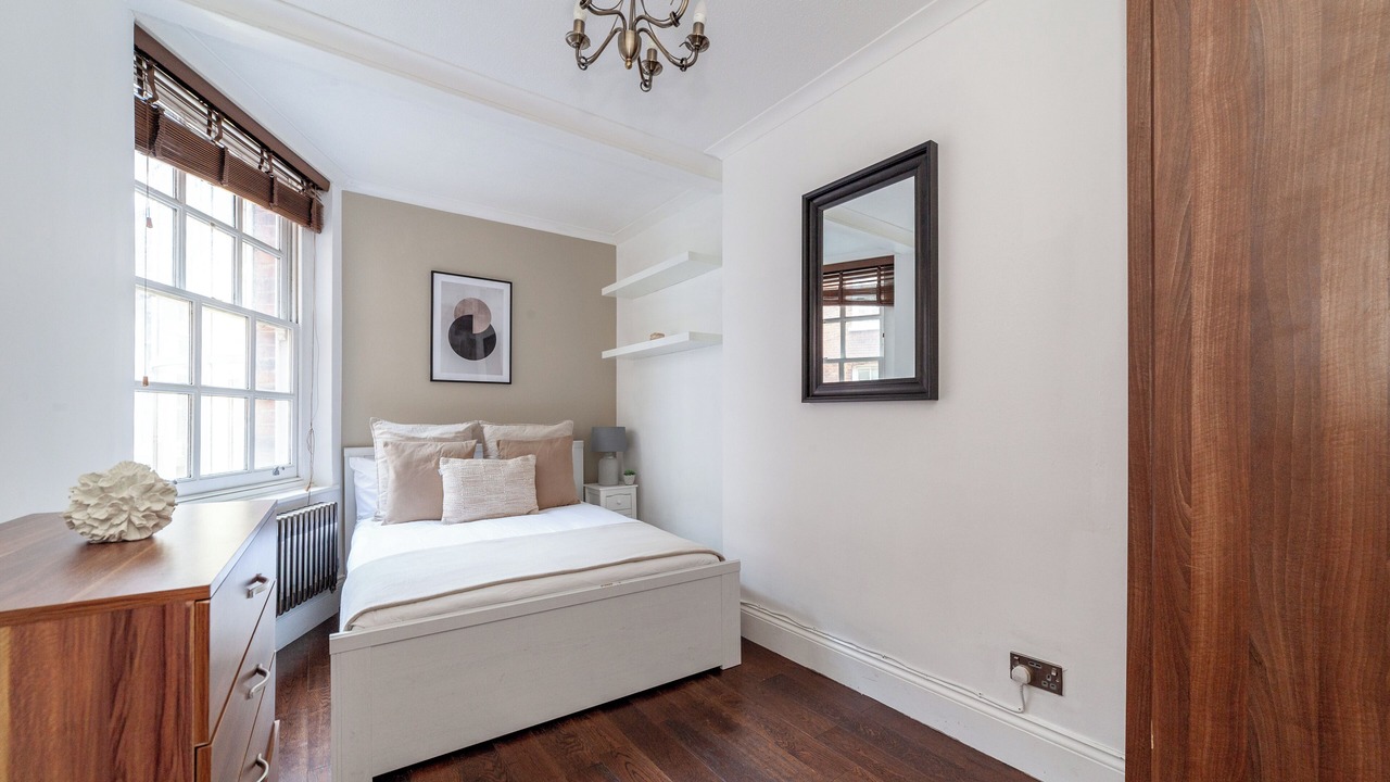 Photo of Bedroom in St. Johns Wood