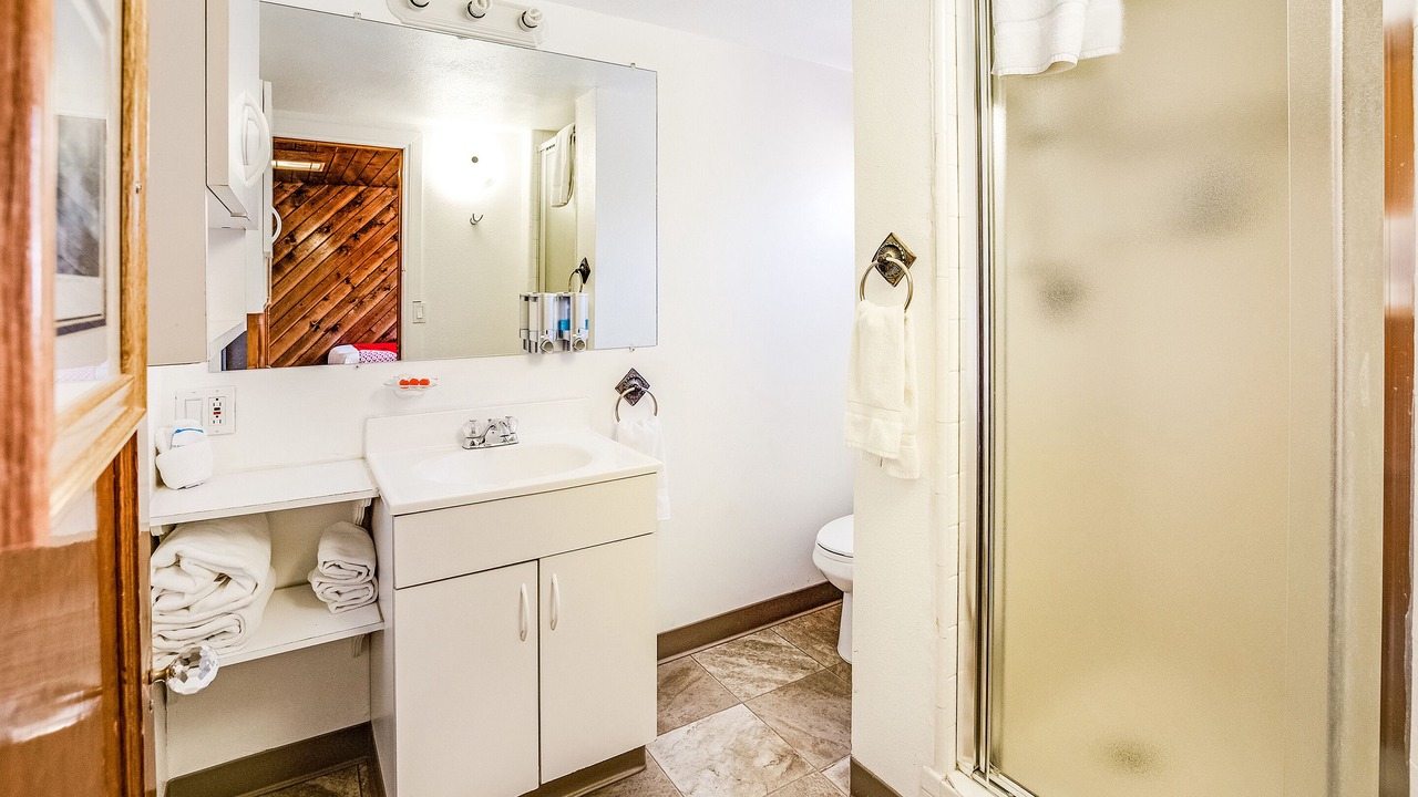 Photo of Bathroom in Kernville