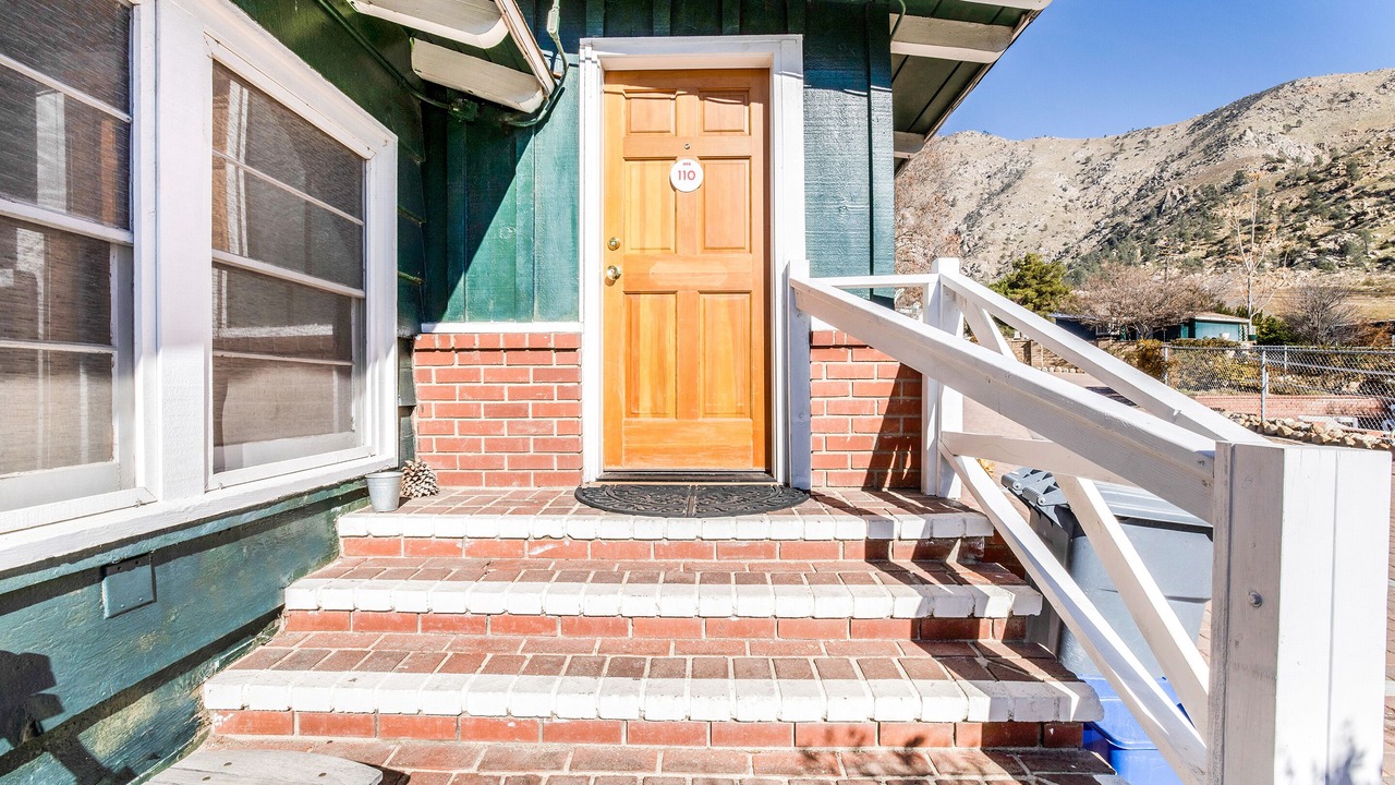 Photo of Patio Balcony in Kernville