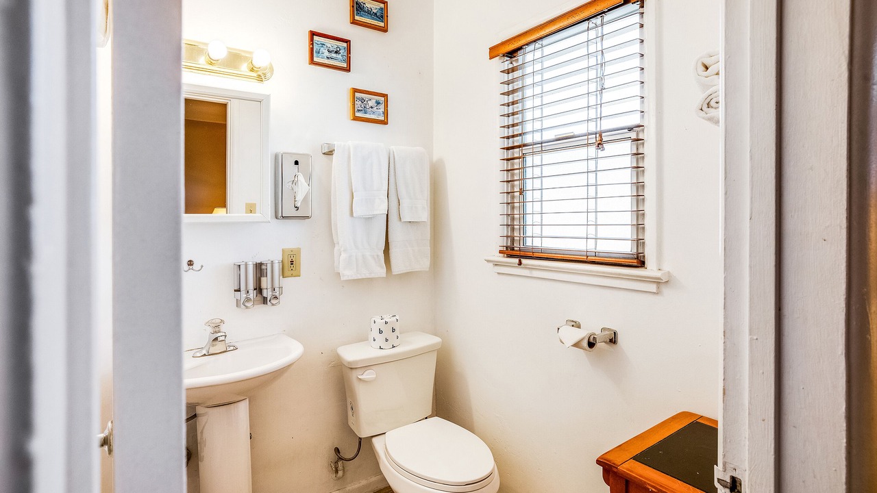 Photo of Bathroom in Kernville