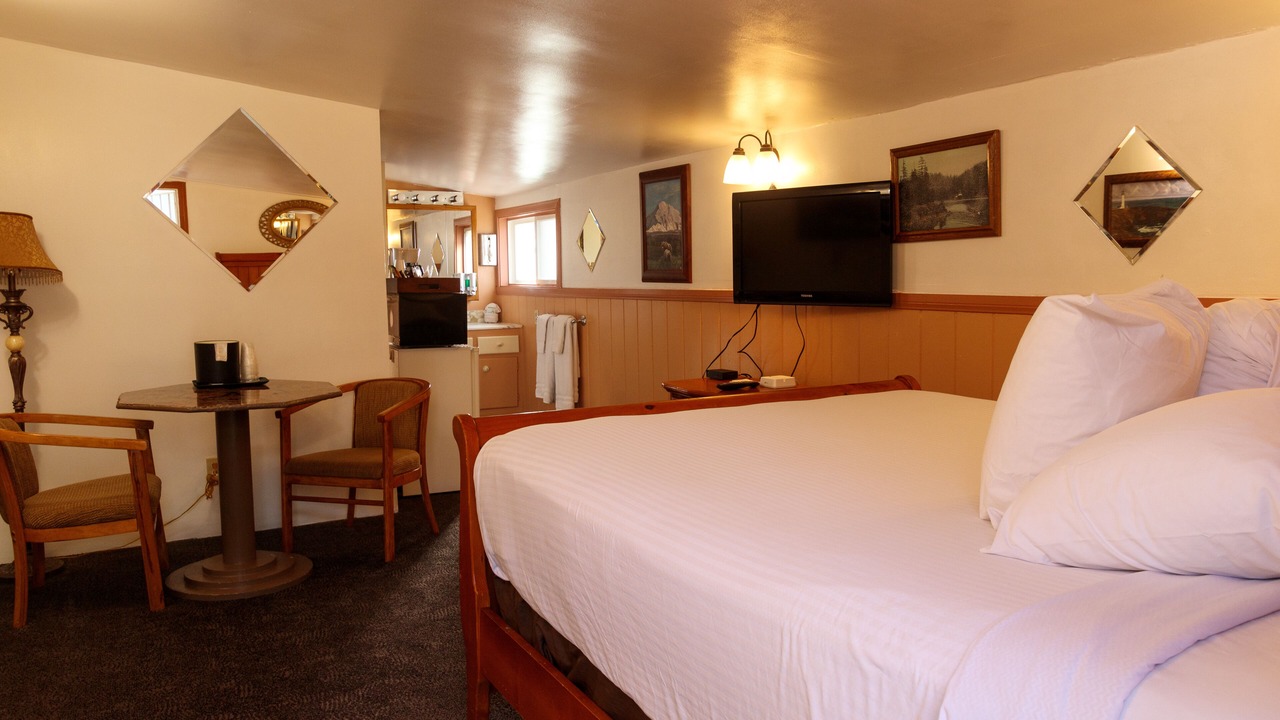 Photo of Bedroom in Kernville