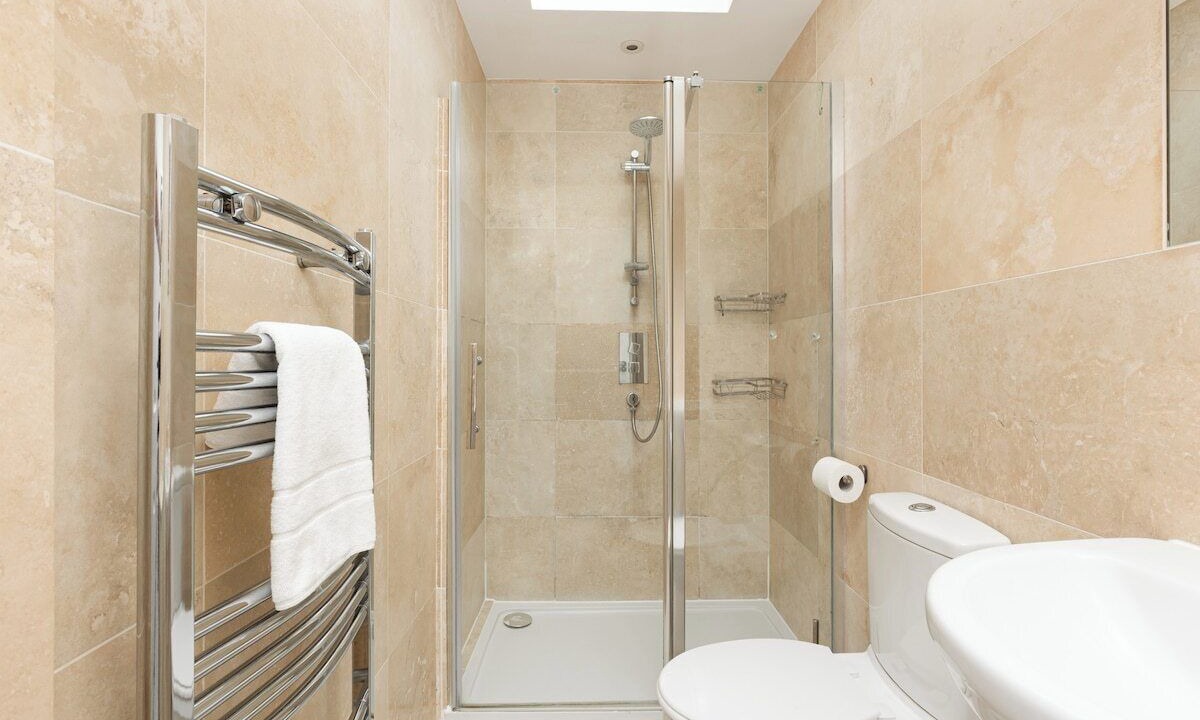Photo of Bathroom in Penge and Cator