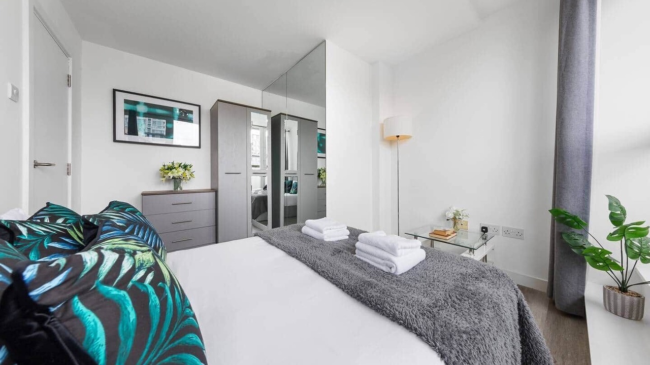 Photo of Bedroom in Thamesfield