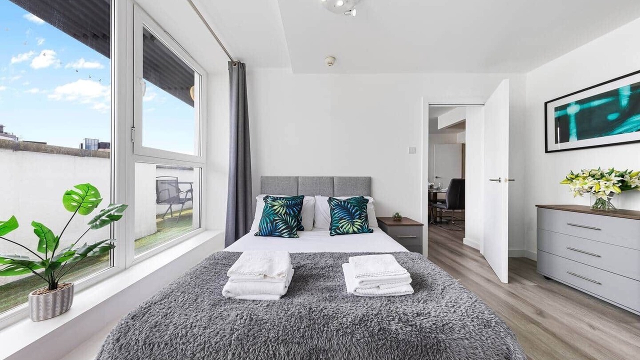 Photo of Bedroom in Thamesfield