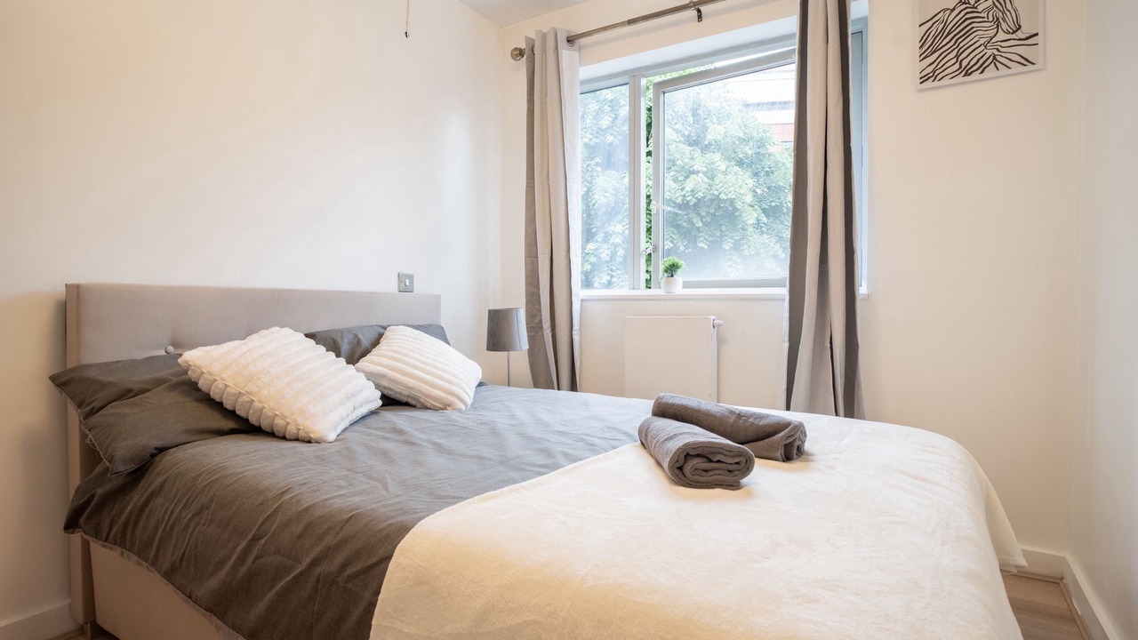 Photo of Bedroom in Peninsula