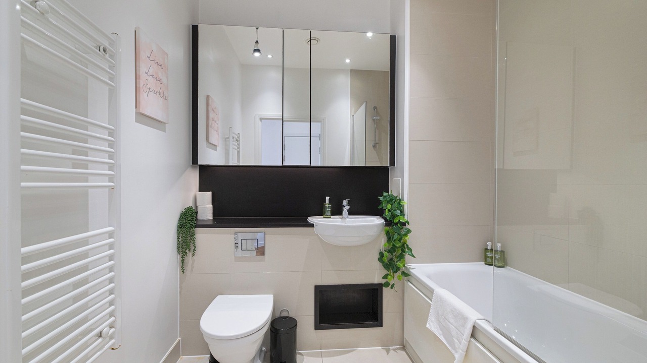 Photo of Bathroom in Royal Docks