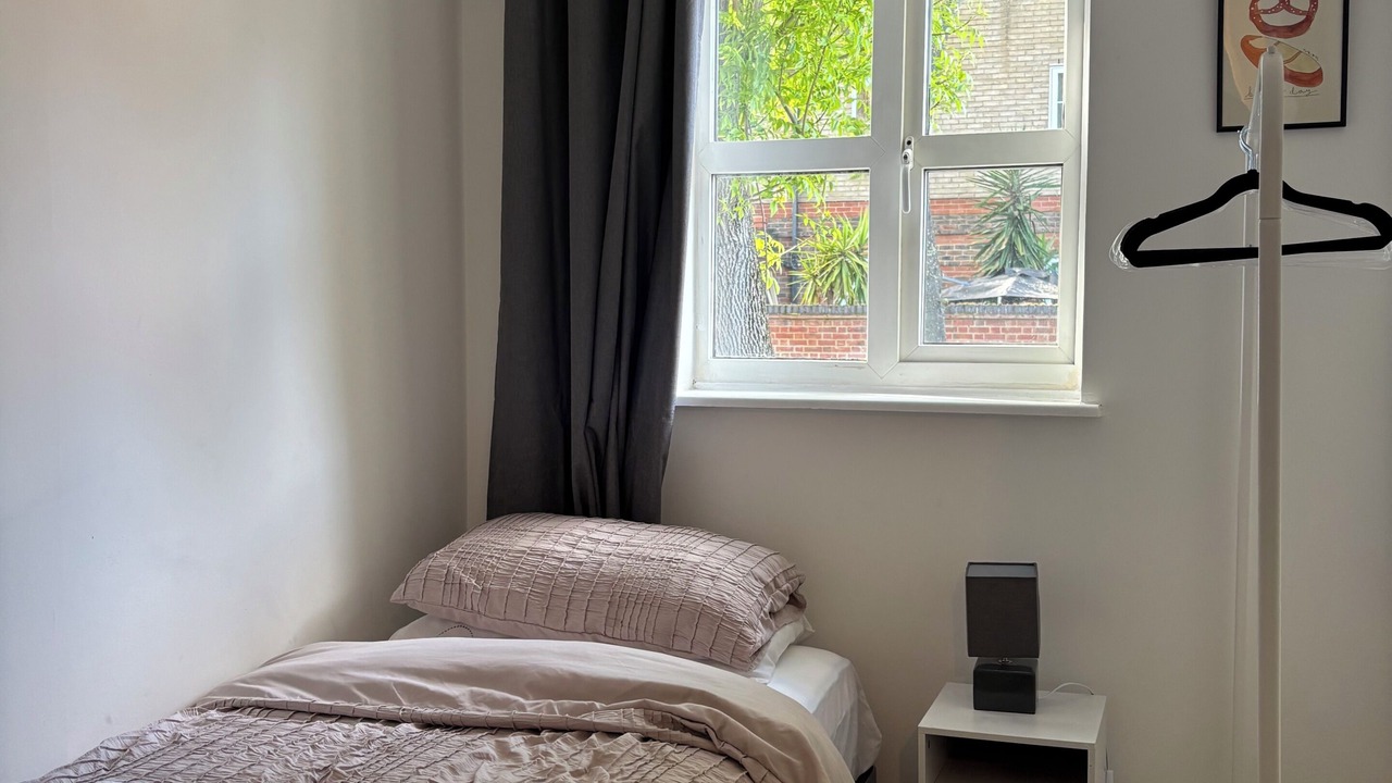 Photo of Bedroom in Newham