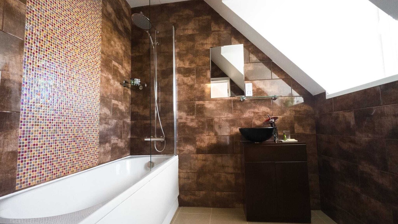 Photo of Bathroom in Newquay City Centre