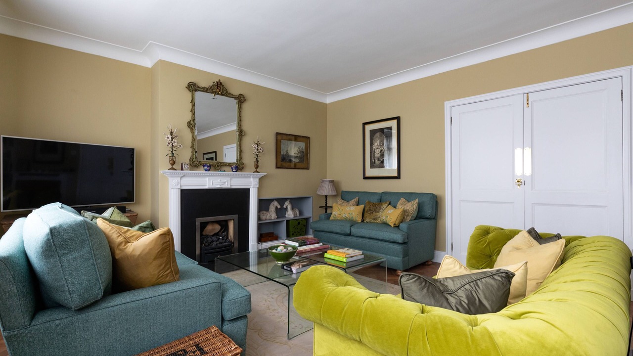 Photo of Livingroom in Courtfield