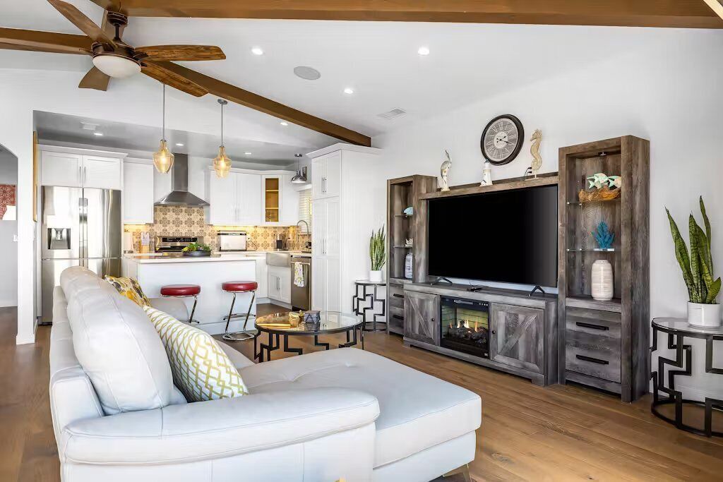 Photo of Livingroom in Ventura