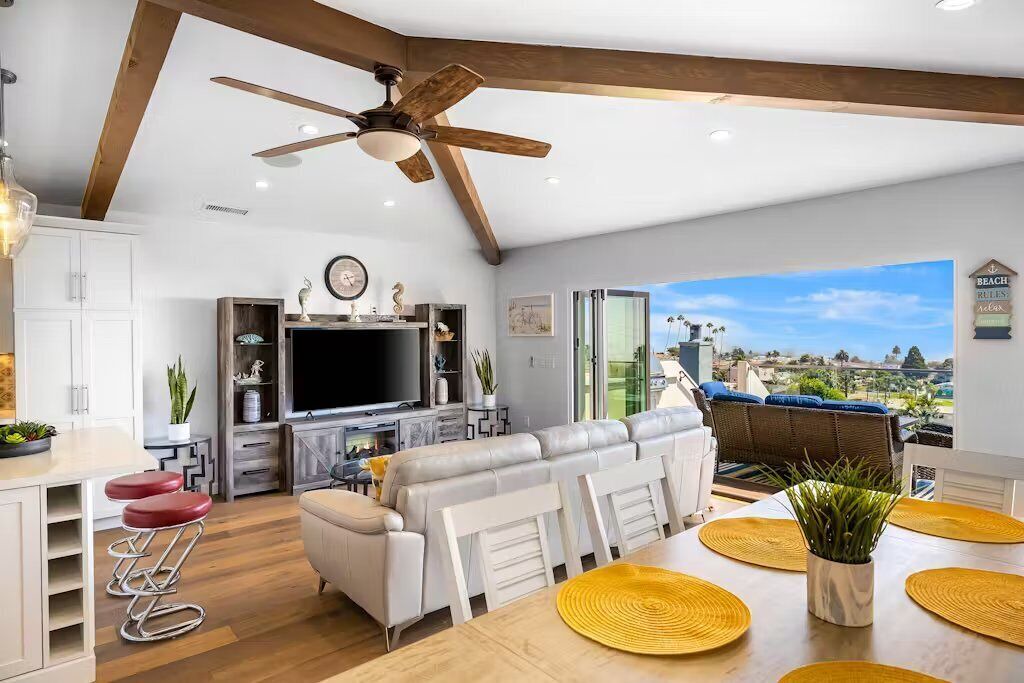Photo of Livingroom in Ventura