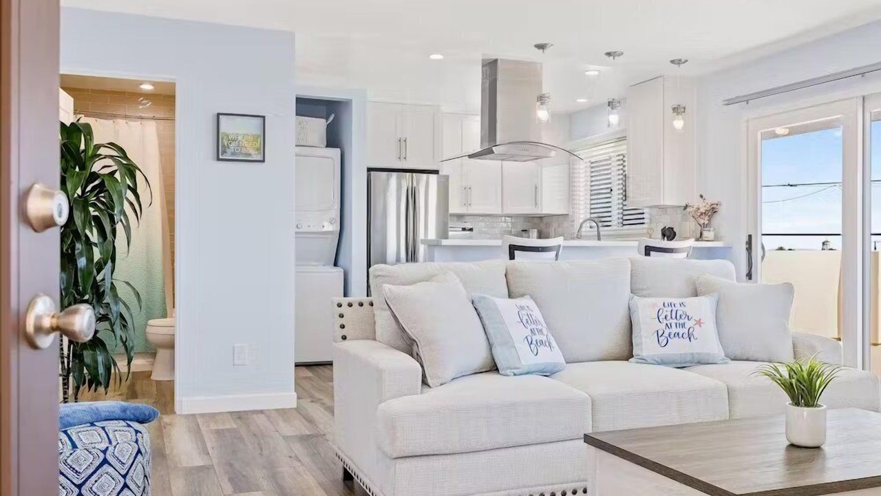 Photo of Livingroom in Ventura