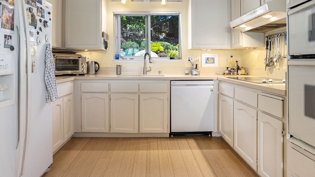 Photo of Kitchen in Shepherd Canyon