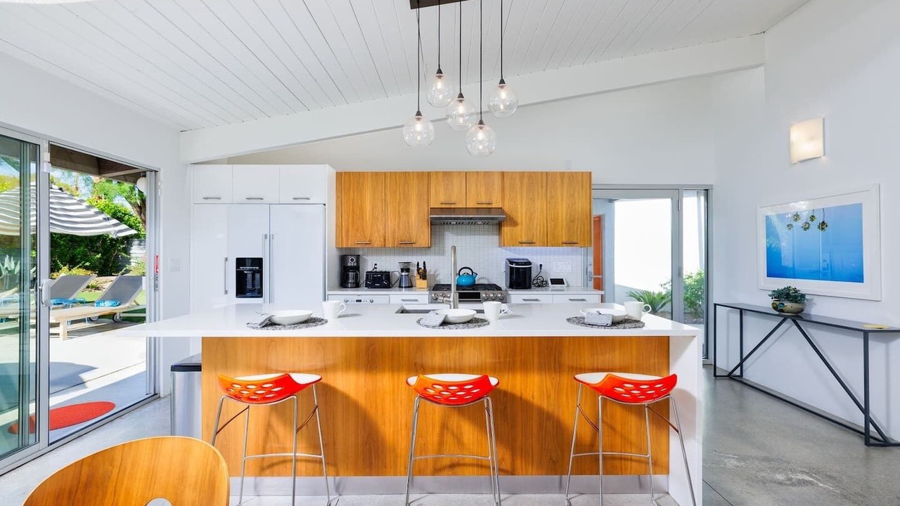 Photo of Kitchen in Racquet Club Estates