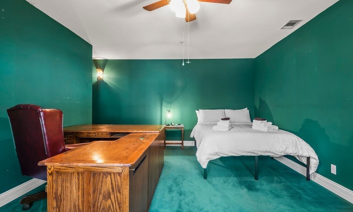 Photo of Bedroom in Wrightwood