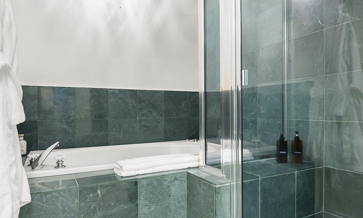 Photo of Bathroom in Wrightwood