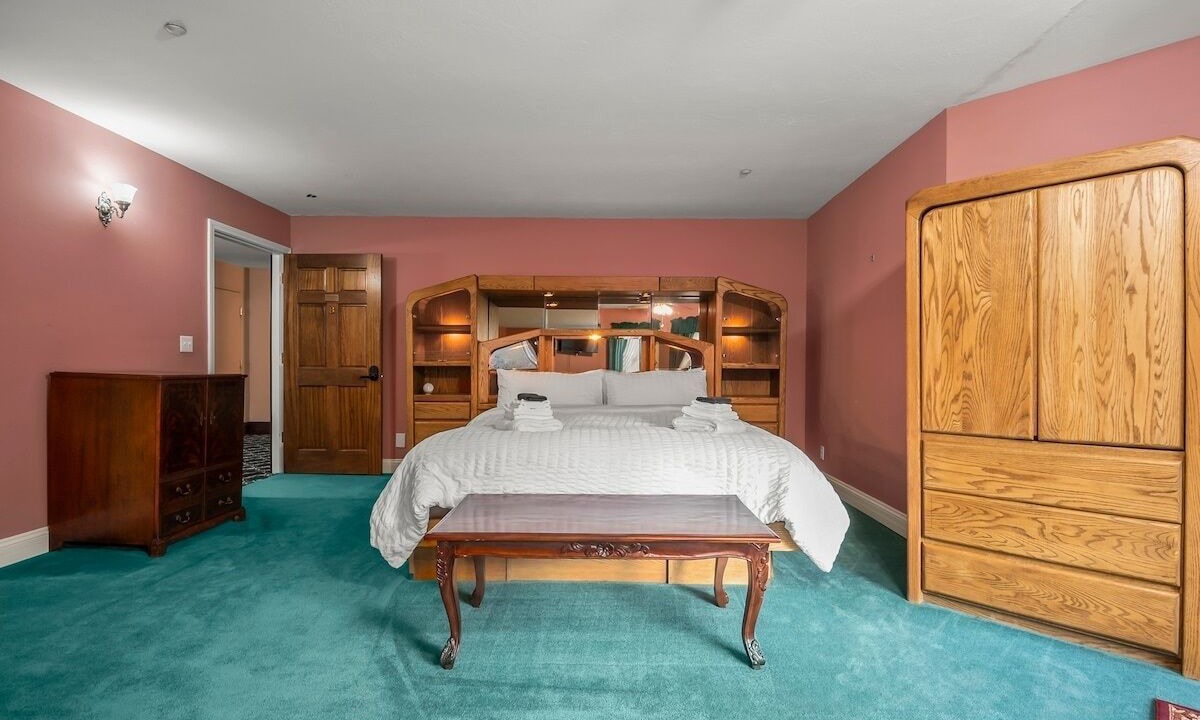 Photo of Bedroom in Wrightwood