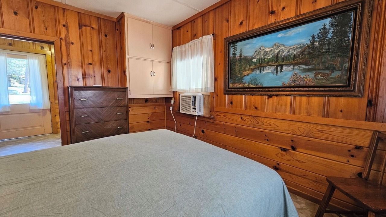 Photo of Bedroom in Lake Isabella