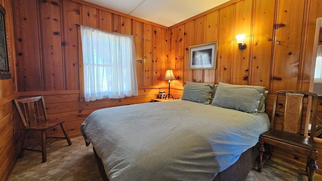 Photo of Bedroom in Lake Isabella