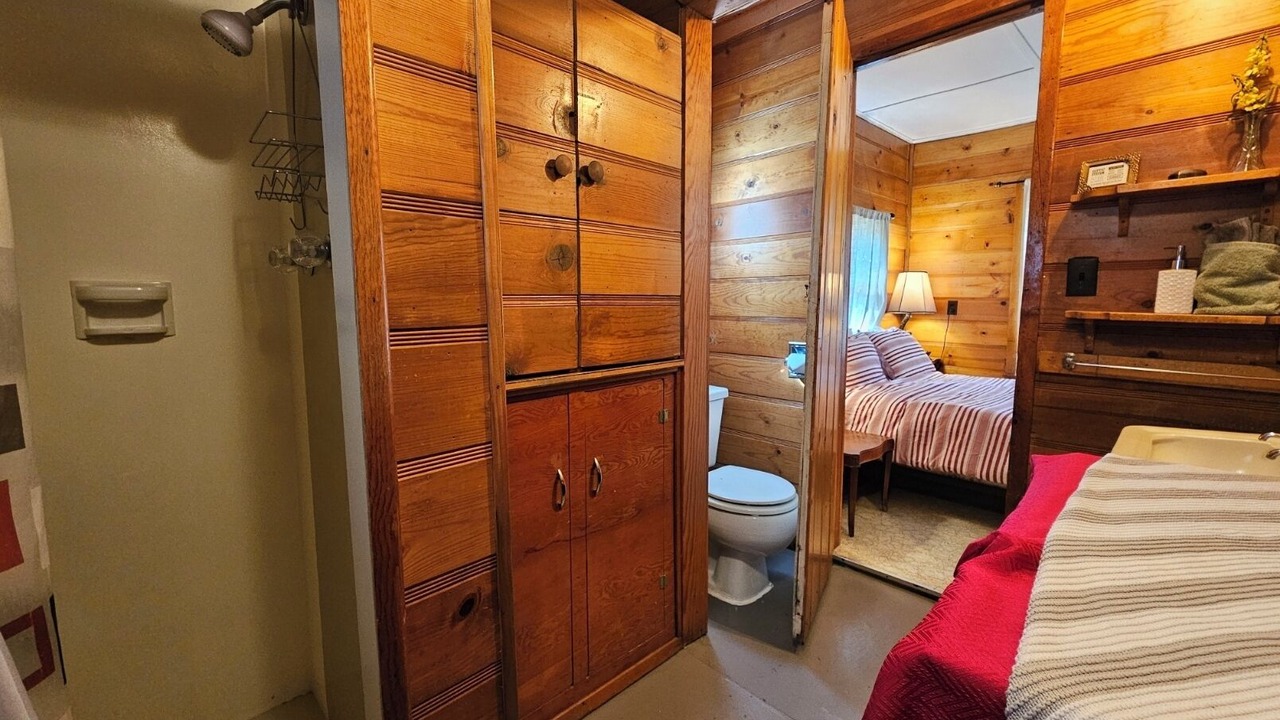 Photo of Bedroom in Lake Isabella