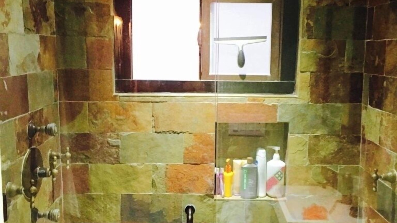 Photo of Bathroom in El Porto