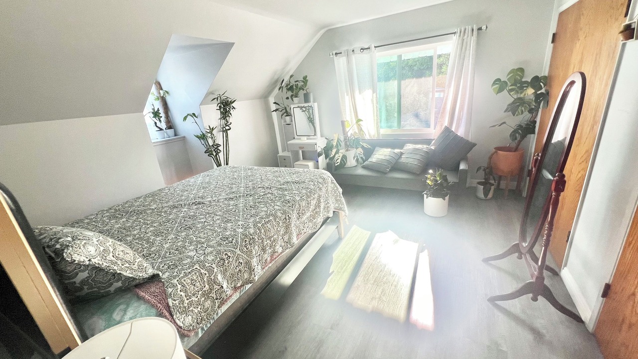 Photo of Bedroom in Northwest Anaheim