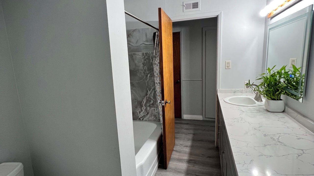 Photo of Bathroom in Northwest Anaheim