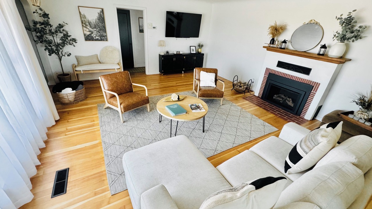 Photo of Livingroom in Raisin