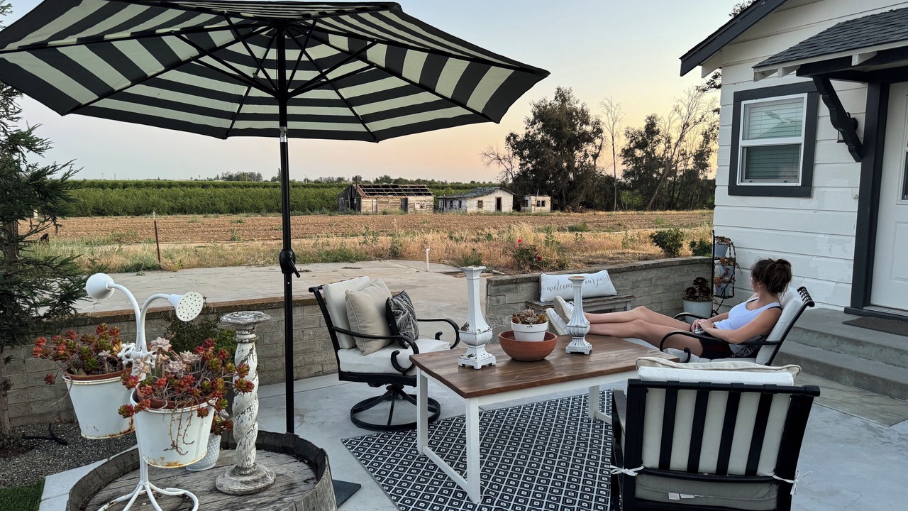 Photo of Outdoor in Raisin