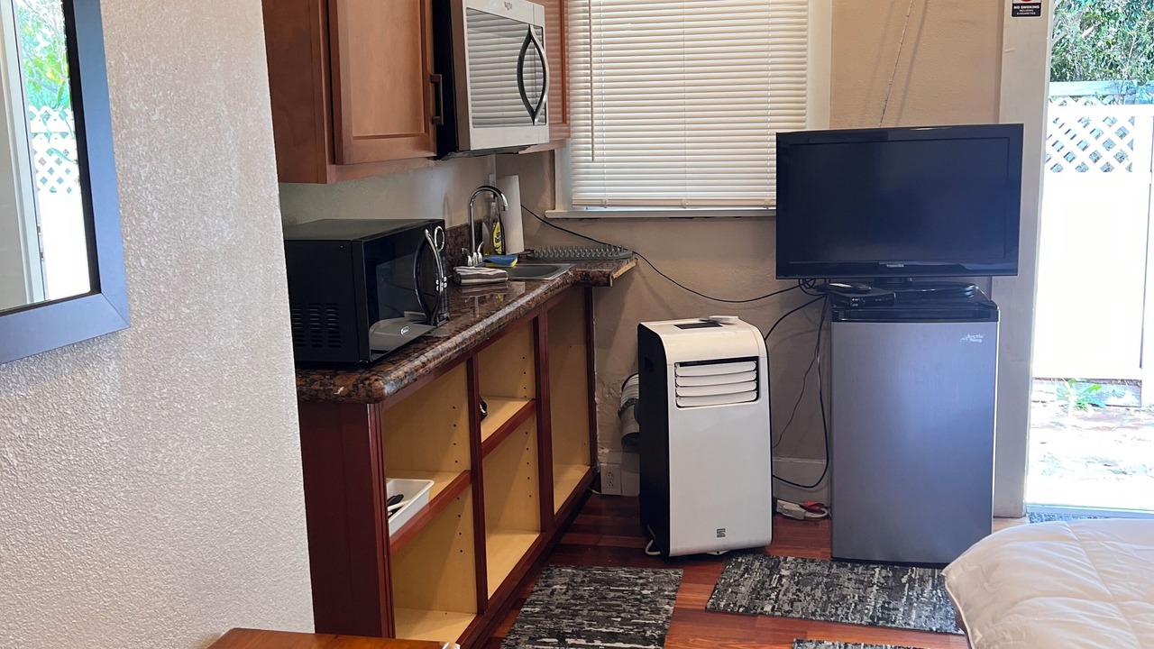 Photo of Bedroom in Downtown Riverside