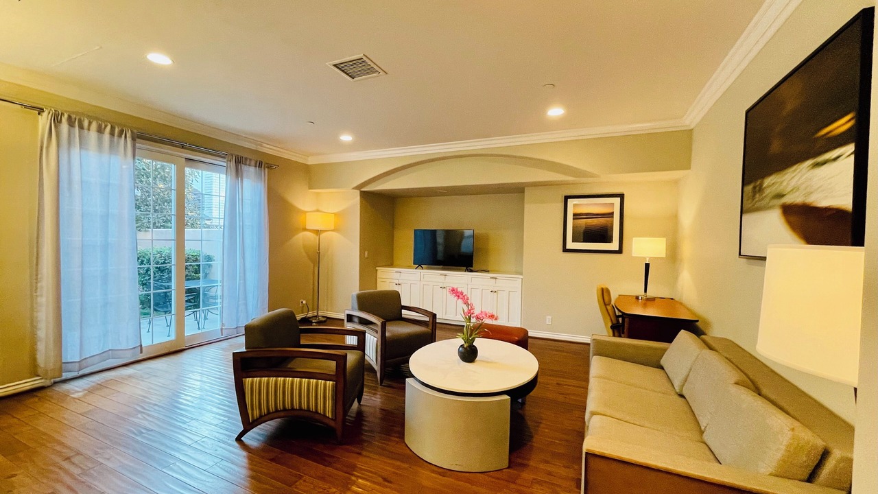 Photo of Livingroom in East Side Costa Mesa