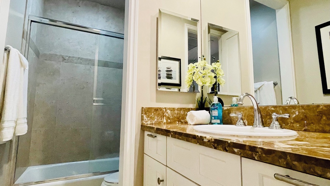 Photo of Bathroom in East Side Costa Mesa