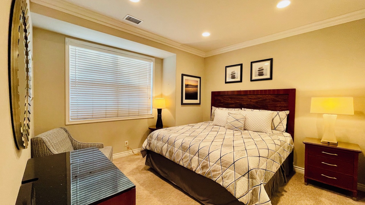 Photo of Bedroom in East Side Costa Mesa