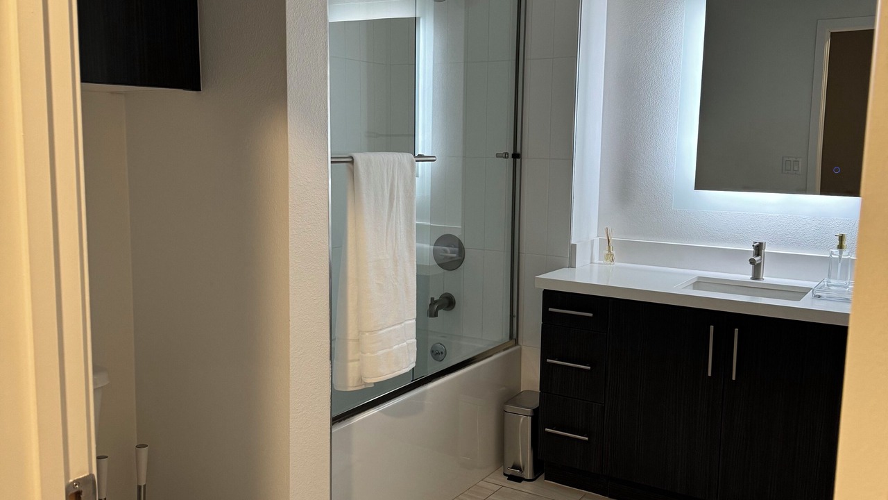 Photo of Bathroom in Hollywood Hills West
