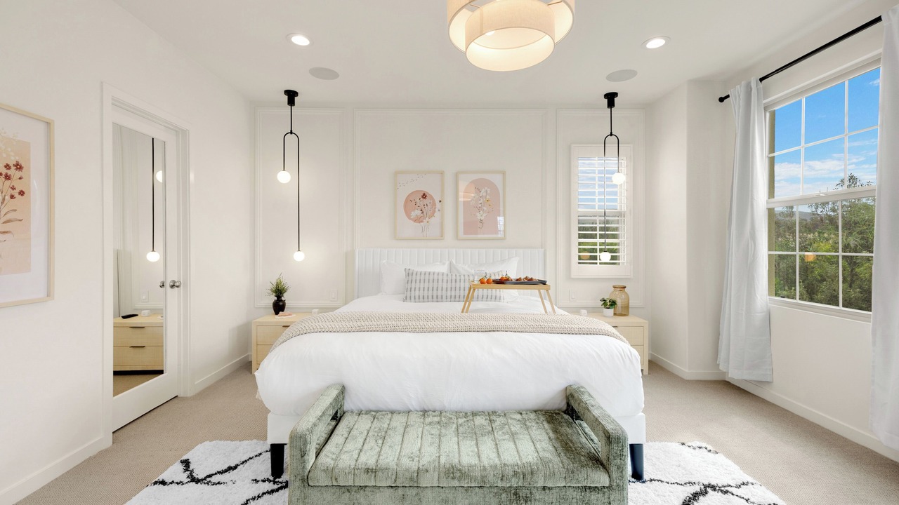 Photo of Bedroom in Portola Springs