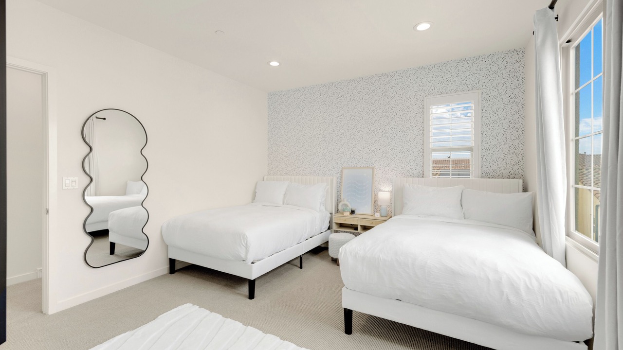 Photo of Bedroom in Portola Springs