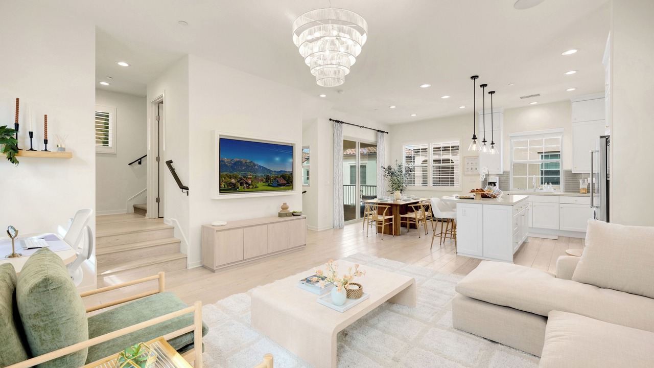 Photo of Livingroom in Portola Springs
