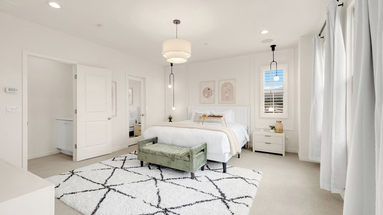 Photo of Bedroom in Portola Springs