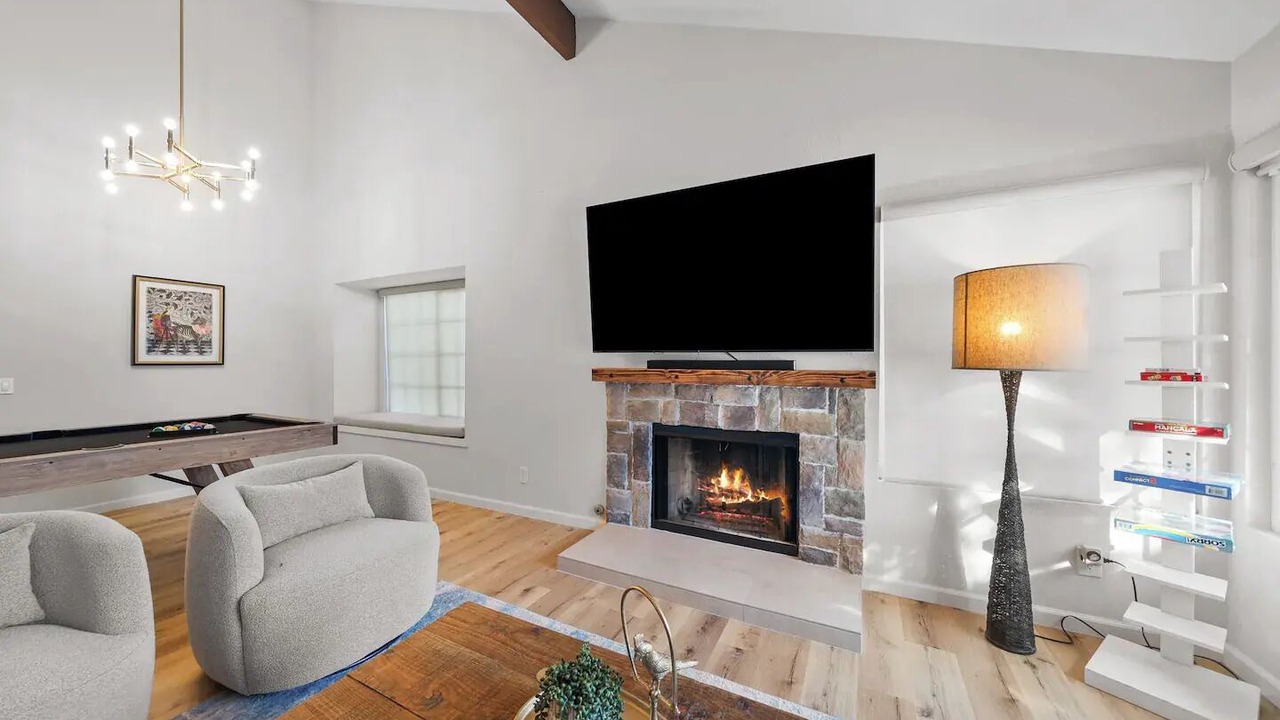 Photo of Livingroom in Mira Mesa