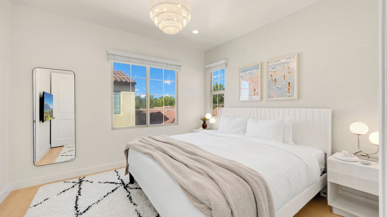 Photo of Bedroom in Portola Springs