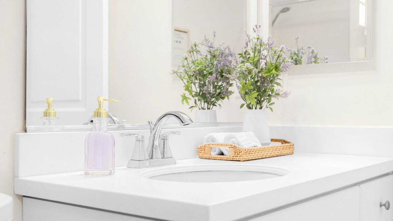 Photo of Bathroom in Portola Springs