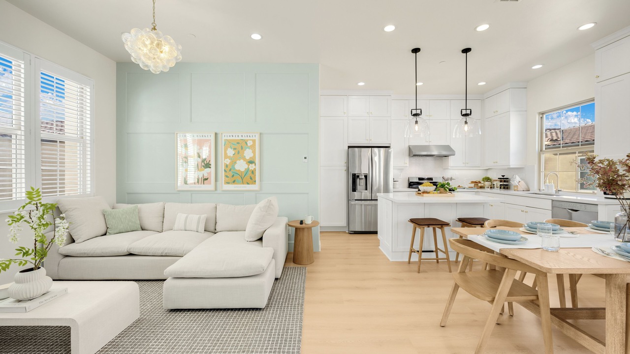 Photo of Livingroom in Portola Springs