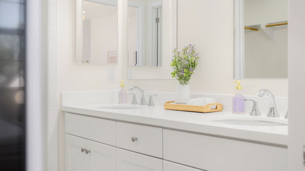 Photo of Bathroom in Portola Springs